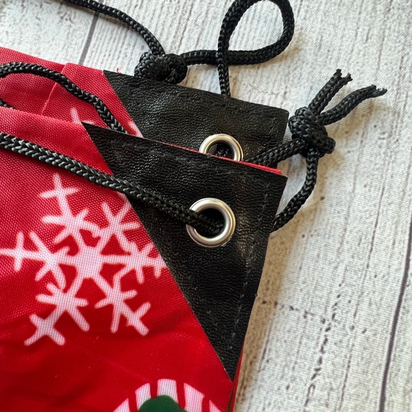 NWOT Lot 16 Christmas Drawstring Bags 13.5x12 – 8 Designs, 2 Each - Picture 9 of 9